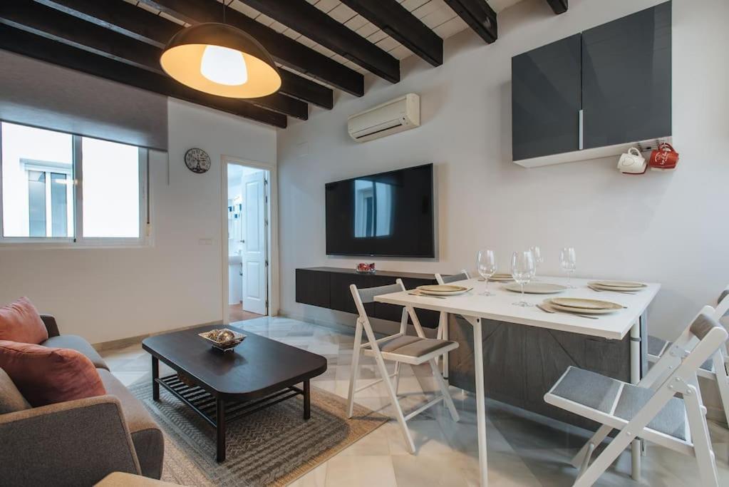 Ad2B Apartment, 300M From Cathedral With 2Br Sevilla Exteriör bild