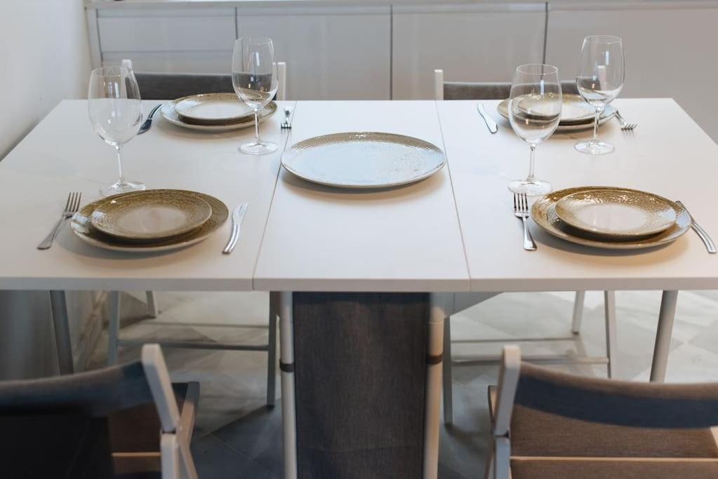 Ad2B Apartment, 300M From Cathedral With 2Br Sevilla Exteriör bild