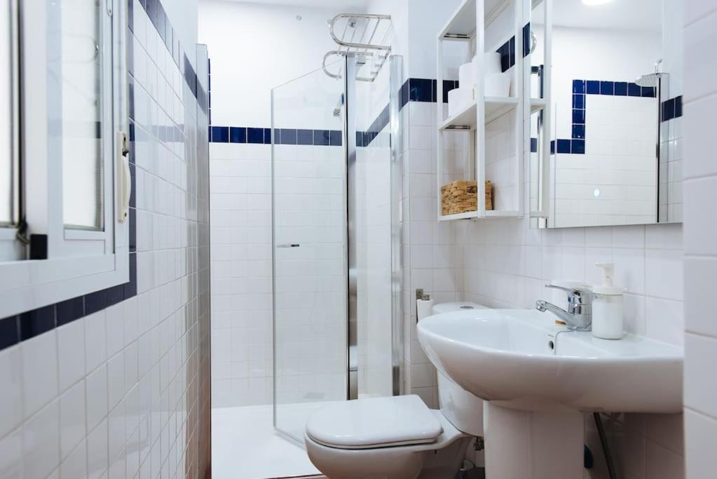 Ad2B Apartment, 300M From Cathedral With 2Br Sevilla Exteriör bild